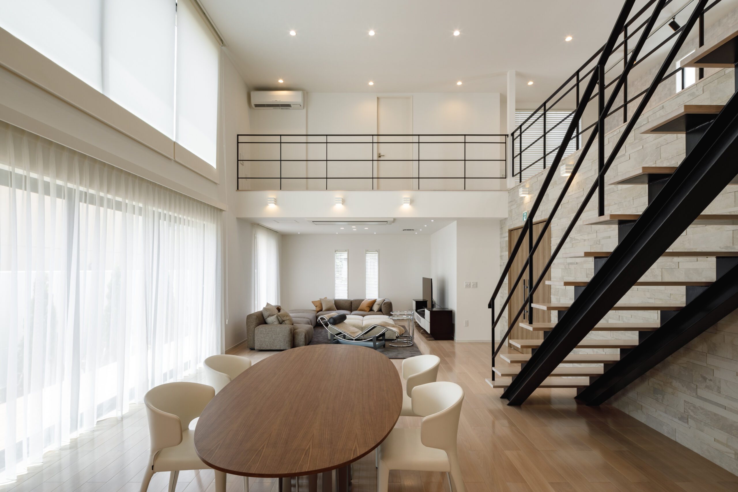 ロボット掃除機のタイアップ広告撮影にてご利用いただきました